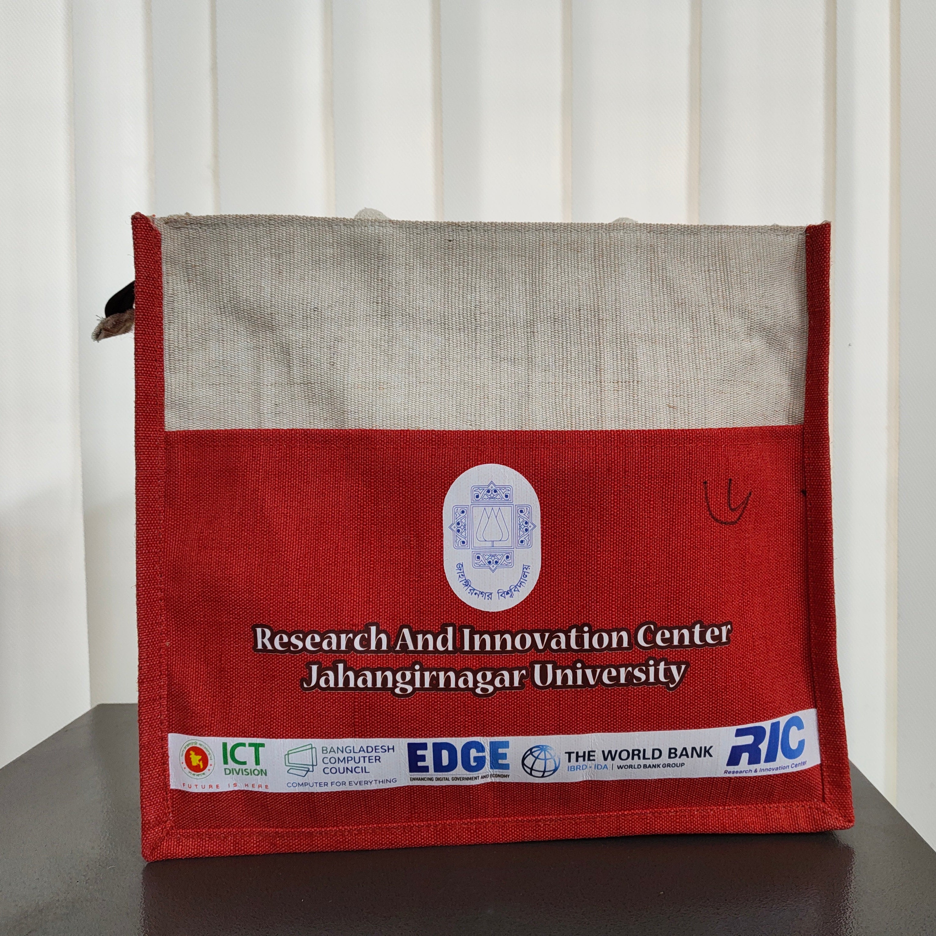 Jute Bag With Pocket Zipper Red 06